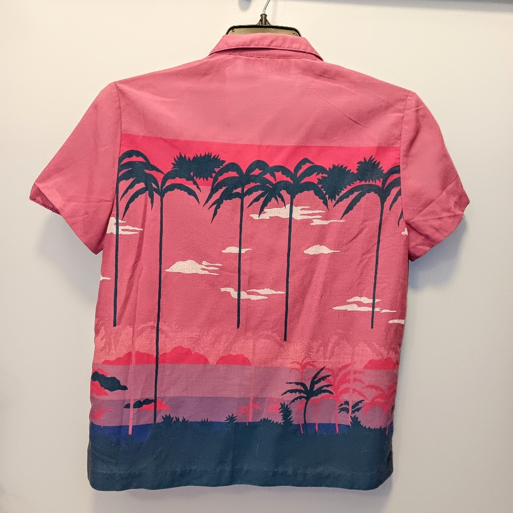 Vintage 1980s Hawaiian Pink Button Down Shirt with Palm Detail West Coast Connec